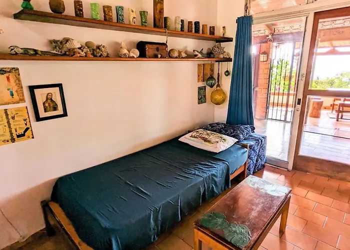 Сasa de vacaciones Tico Tiki Vacation Villa, 3 Bedroom *