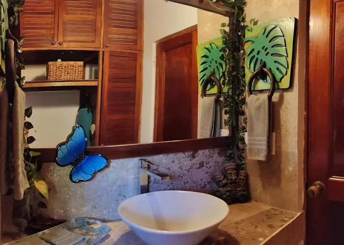 Сasa de vacaciones Tico Tiki Vacation Villa, 3 Bedroom Sámara