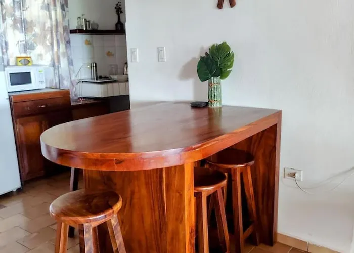 Tico Tiki Vacation Villa, 3 Bedroom